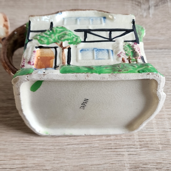 VINTAGE Cottage House Shaped Teapot and Lid Made In Japan - Picture 5 of 9